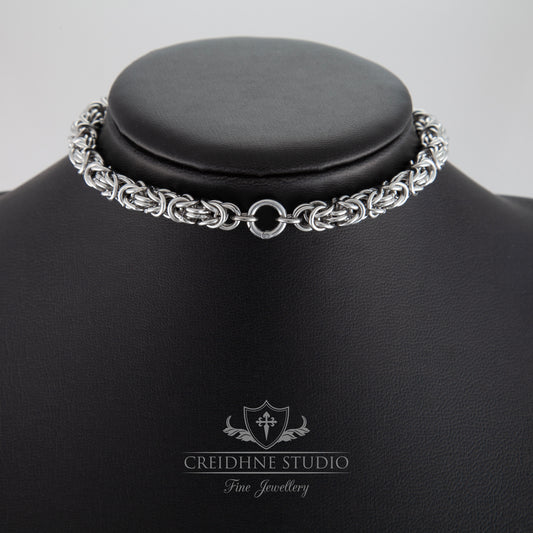 Silver chain necklace (collar) on a black mannequin with 'Creidhne Studio' branding.