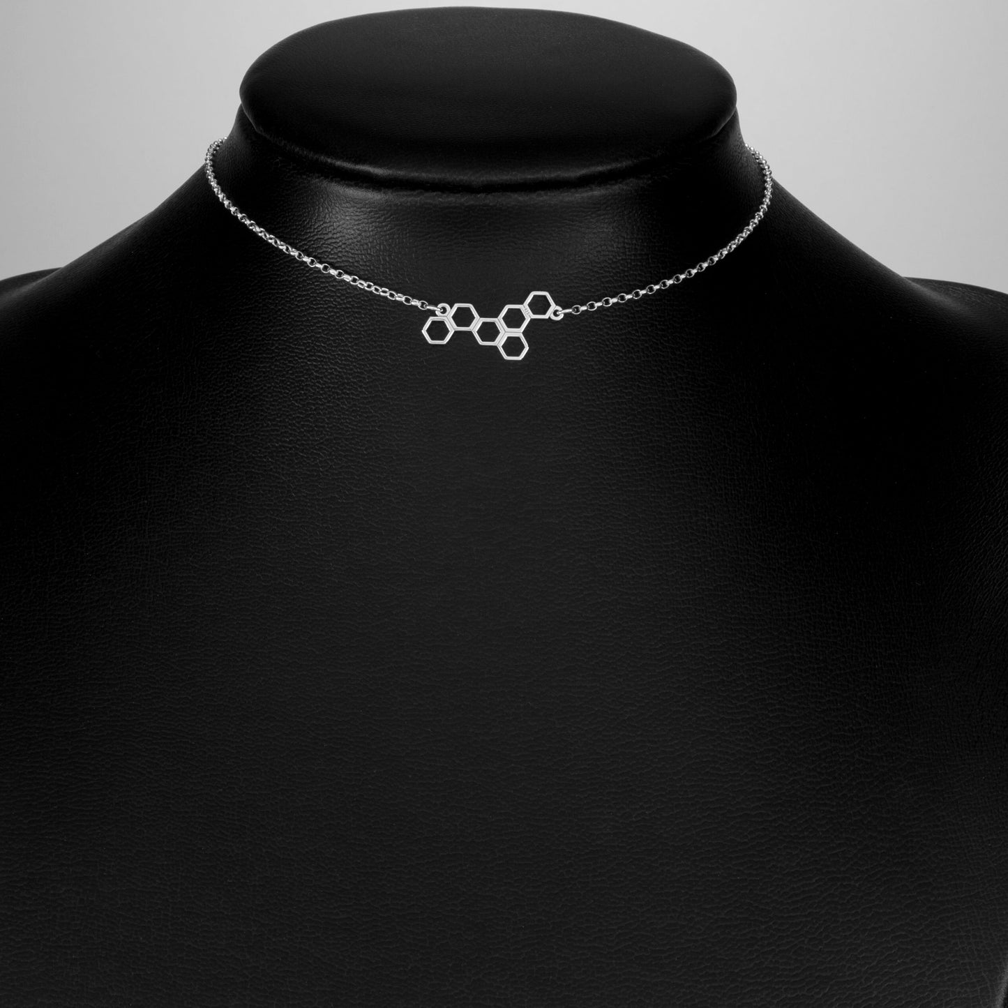 Honeycomb Choker (Permanently Locking)